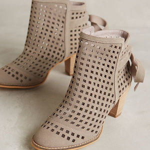 Farylrobin Valerie Booties TAUPE 6 Anthropologie